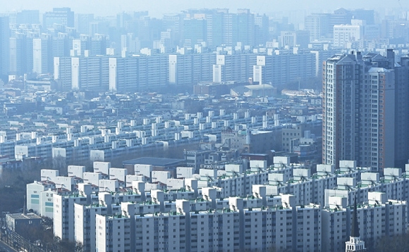 주택시장에 또 '풍선효과'…외곽지역서도 신고가 '속출'