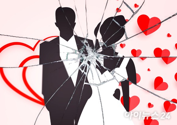 남편 휴대폰에서 과거 연인과의 대화 등을 확인한 아내가 남편을 '불륜남'으로 의심해 지속적으로 모욕을 주고 있다는 사연이 알려졌다.기사와 무관한 이미지.[이미지=조은수 기자]