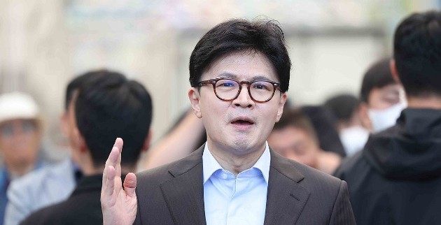 검찰, <b>한동훈</b> '<b>아들 학폭</b> 무마 <b>의혹</b>' 고발 각하…"혐의 성립 안 돼"