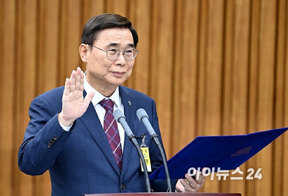 <b>이종석 국정원장 후보자</b> "저는 자주·동맹파…실익 따랐다"