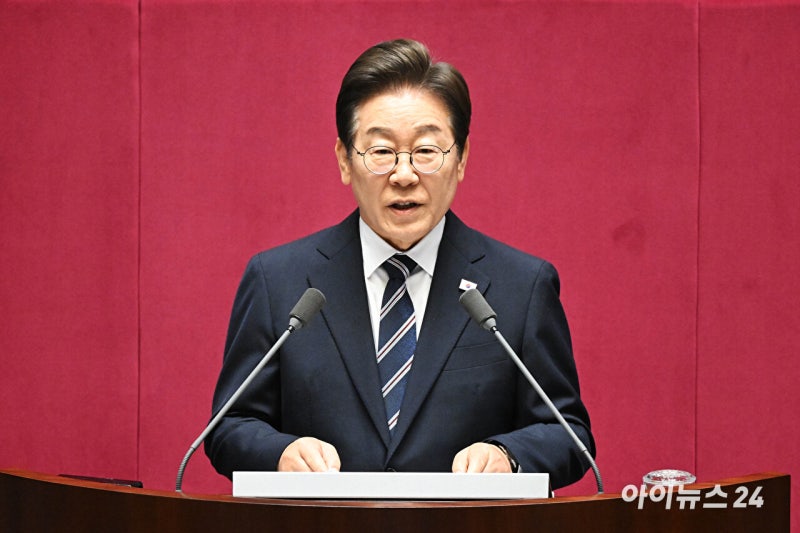 [전문]李 <b>대통령</b> "추경안, <b>경제 회복</b> 위한 최소한의 조치"