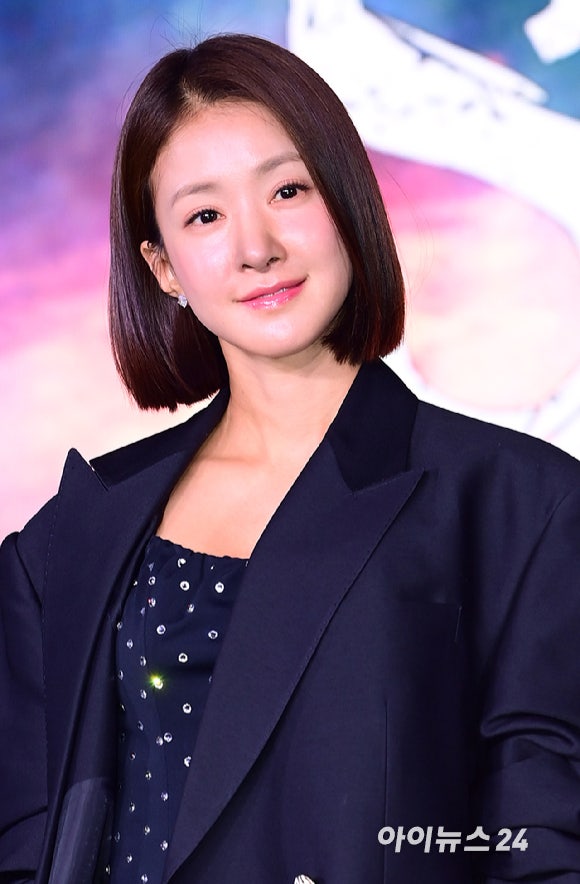 배우 <b>이시영</b>, 전 남편 아이 임신⋯상대방 동의 없이 시험관 시술