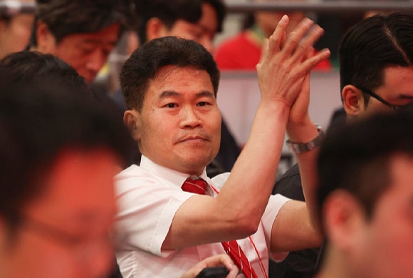 한국사 강사 전한길 씨가 8일 대구 북구 엑스코에서 열린 국민의힘 제6차 전당대회 대구·경북 합동연설회에 참석하고 있다. 2025.8.8 [사진=연합뉴스]