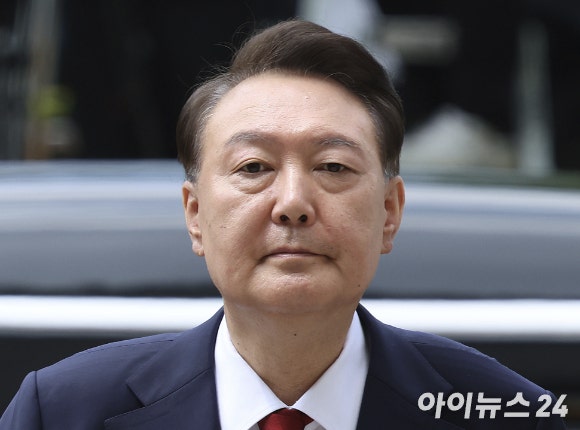 법사위, <b>윤석열 구치소 CCTV</b> 열람⋯尹 측 "명백한 위법이자 망신주기"