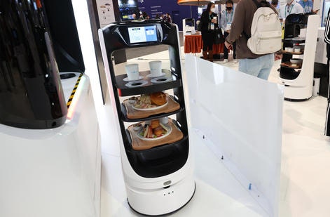 식당 서빙 로봇 [사진=연합뉴스]