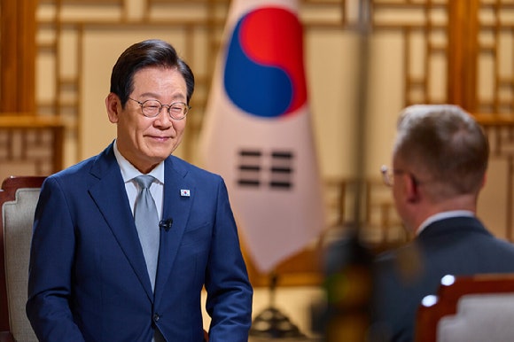 李 대통령 "한미 <b>관세 협상</b>, <b>합리적 결과</b> 이를 것…우리는 동맹"