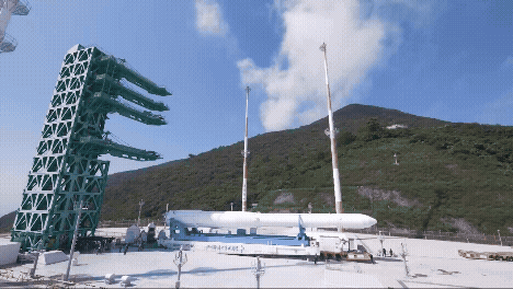 누리호가 최종 점검을 거치고 있다. [사진=우주청]