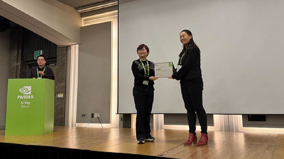 0000981659_001_20251117181607221.jpg?type=w800