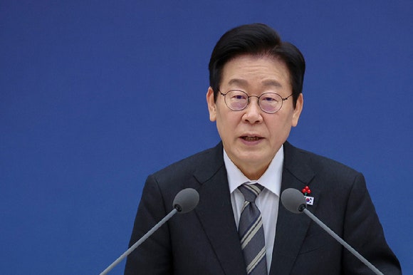 대통령실 "이재명 '<b>환단고기</b>' <b>발언</b>, 역사 <b>논란</b> 회피 말라는 취지"