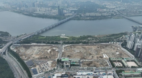 서울 서초구 '반포 디에이치 클래스트(반디클)' 조합이 공사비 480억원 추가 증액을 추진 중이다.사진은 과거 반포주공1단지 124주구 현장.[사진=현대건설 ]