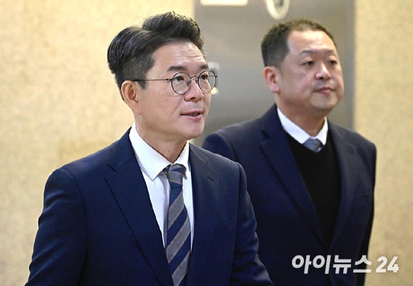 <b>정원오</b>, <b>정청래</b> <b>면담</b>…"먼 길 가기 위한 채비"