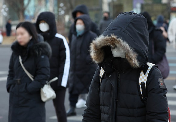 [내일날씨] 동짓날 아침 최저 '-10도'⋯"두꺼운 옷 입으세요"