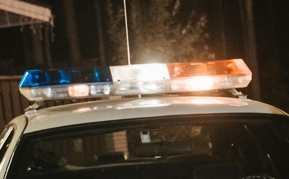 대구 중구 한 건물 복도에서 40대 남성이 자신의 머리에 가스총을 발사해 병원으로 이송됐다.기사와 직접적인 관련이 없는 이미지.[사진=픽셀스]