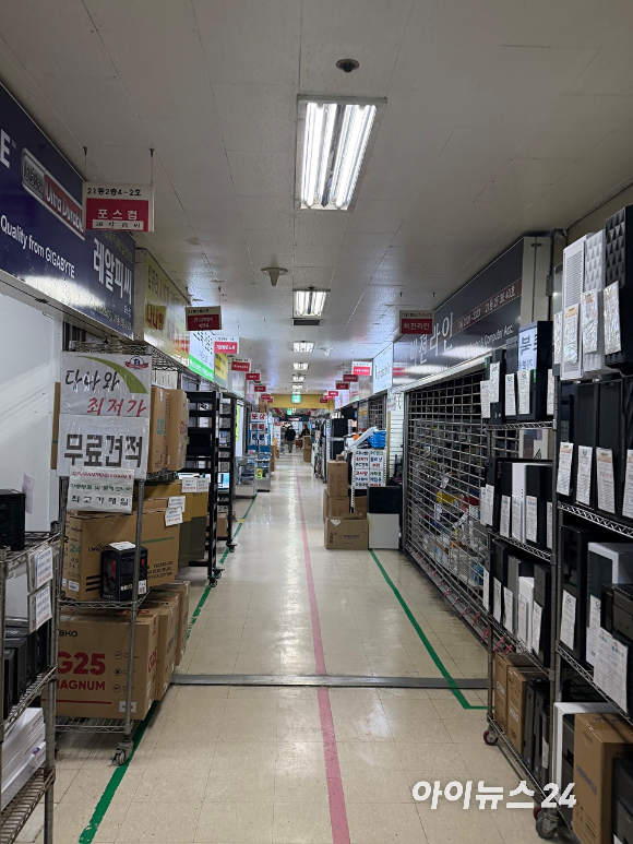 한때 '조립 PC의 성지'와도 같았던 용산 전자상가는 요즘에는 평일 오후임에도 문을 닫은 점포들이 눈에 띄는 상황이다.2026.01.20 [사진=황세웅 기자]