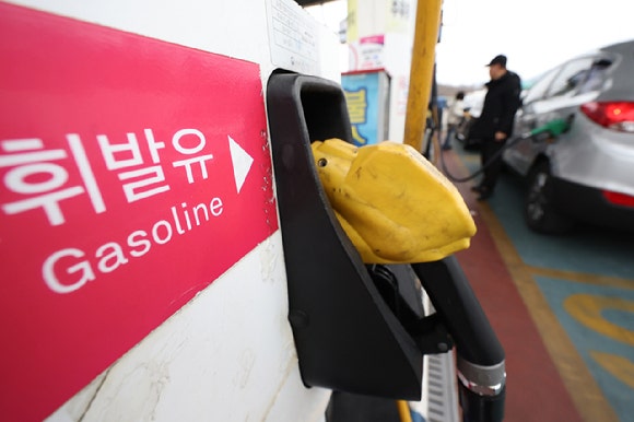 서울의 한 주유소 모습.[사진=연합뉴스]