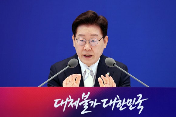 [속보] 李, '공소 취소'에 "법과 상식대로…진상 규명은 해야"