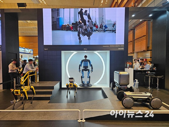 [르포]'수소트램부터 검사용 드론까지'…코엑스 채운 미래 모빌리티 .....