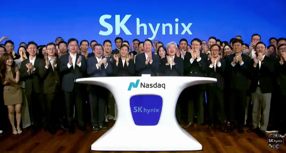 SK하이닉스, 나스닥 '화려한 데뷔'…외신·월가 "AI가 메모리 사이클 바꾼다"