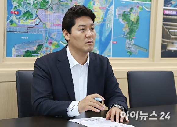 [인터뷰] 박상준 부산 강서구청장 “강서를 바꾸라는 주민의 명령…이제...