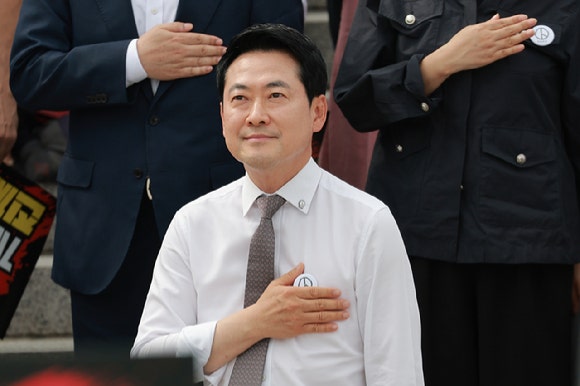장동혁 "野 대표 <b>올공</b> 가는 이유, 시민들에게 물어보라"