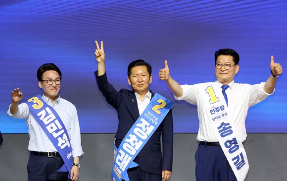 <b>김민석</b>, 與 전대 <b>충청</b>권 경선서 승리…金 45.08%·정청래 44.63%