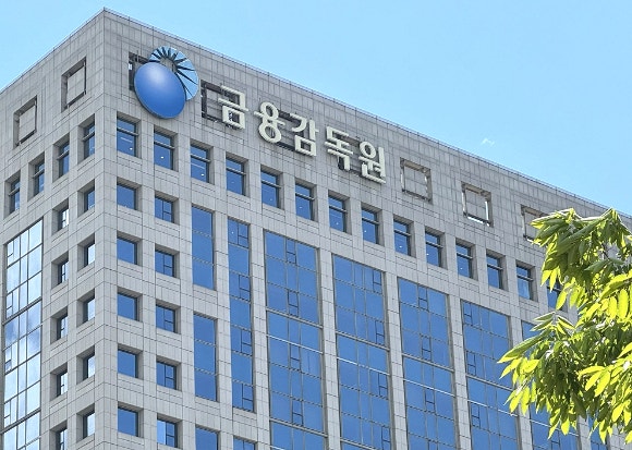 국장 반년 넘게 팔던 <b>외국인</b>⋯8개월 만에 '<b>순매수</b>' 전환