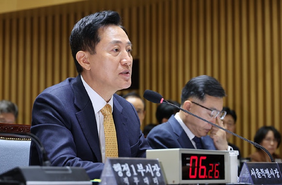 [2026 국감] <b>한강버스</b> '리베이트 의혹' <b>공방</b>…오세훈 "필요시 수사의뢰...