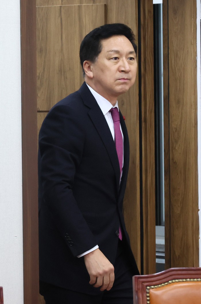 [속보] <b>김기현</b> 국민의힘 대표 사퇴
