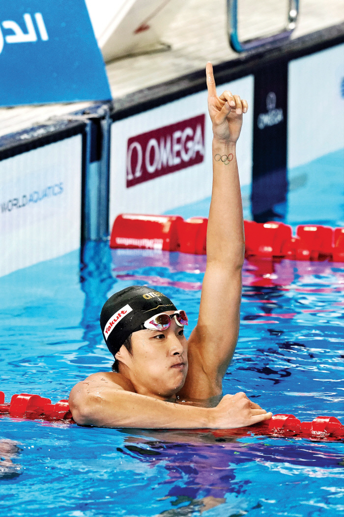 <b>김우민</b>, 13년 만에 한국 수영 ‘새 역사’