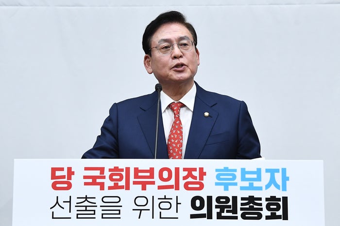 <b>이재명</b> “<b>정우택</b> 돈봉투 영상, 변명이 가관”···정 “법적 조치”