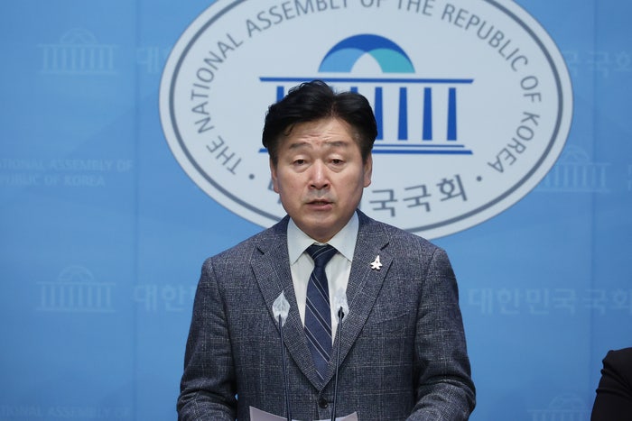 ‘<b>컷오프</b>’ <b>기동민</b> “민주당 지켜낼 것”···잔류 의사