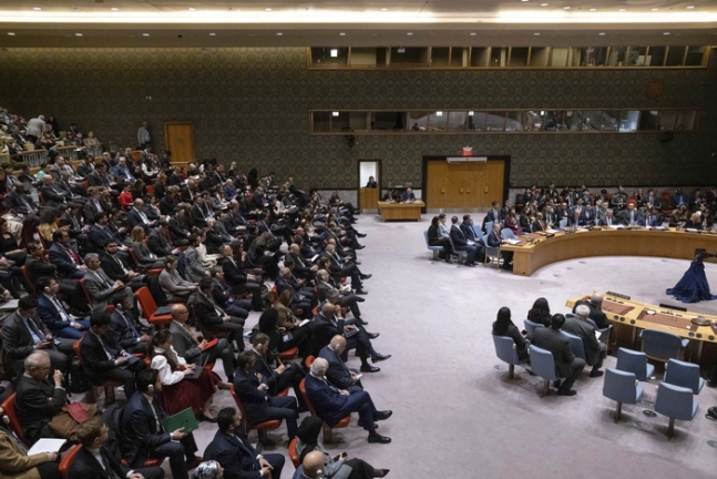 유엔 안전보장이사회(안보리)가 18일(현지시간) 회의를 열고 있다. AP연합뉴스