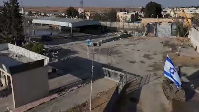 이스라엘군이 가자지구 최남단 도시 라파에 대한 본격적인 지상전을 시작하기 앞서 지난 7일(현지시간) 이집트 접경 라파 국경검문소를 장악했다. 로이터연합뉴스