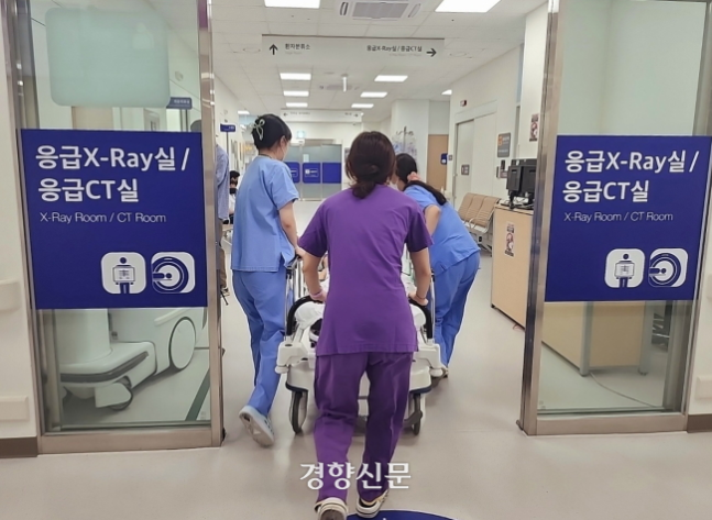 서울의료원 권역응급의료센터에서 근무 중인 간호사들. 사진은 기사와 무관함. 유선희 기자