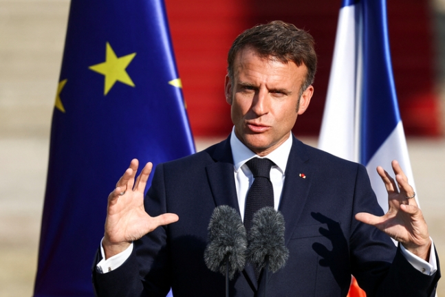 에마뉘엘 마크롱 프랑스 대통령이 의회를 해산하고 오는 30일 조기 총선을 치르겠다고 발표했다. 로이터연합뉴스