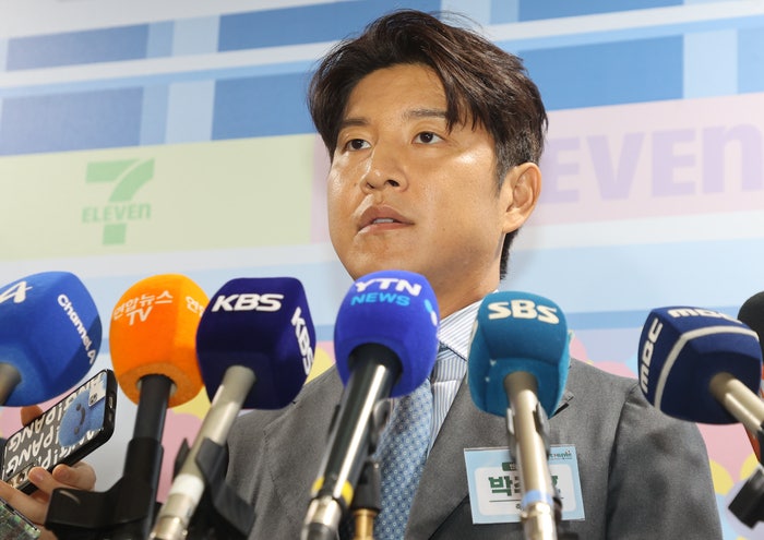 전력강화위 <b>폭로</b>했던 <b>박주호</b> “한국 축구 발전을 위해 꼭 이야기해야 했다”
