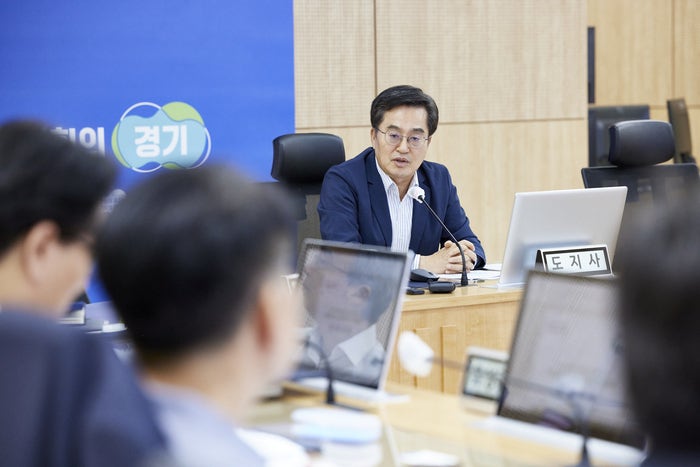 김동연, “<b>대통령 인사</b> 갈수록 <b>가관</b>…국정기조 마이동풍인가”