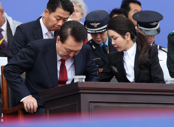 [속보]검찰, ‘<b>명품백</b> 사건’ 김 여사·<b>최재영 불기소</b>···“대통령 직...