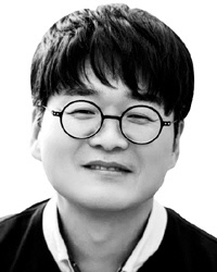 김만권 정치철학자