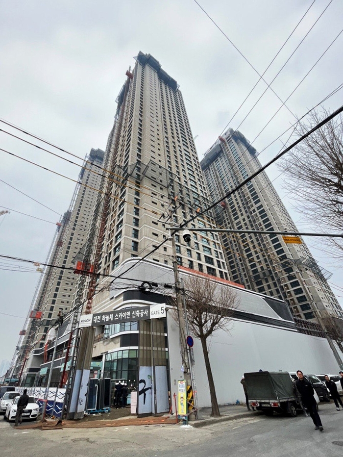 Construction site of Kolon Global's Haneulchae in Bongmyeong, Daejeon. Provided by Kolon Global
