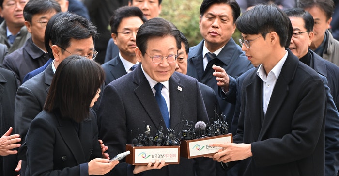 법원, <b>이재명 대표</b> 위증교사 1심 무죄 선고···사법리스크 하나 피했다