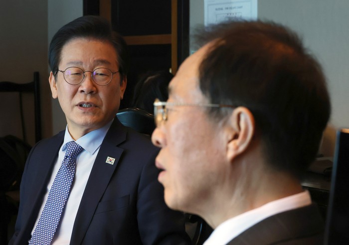 <b>이재명</b> “정치보복, 내 단계에서 끊을 것…윤 대통령도 그만해야”