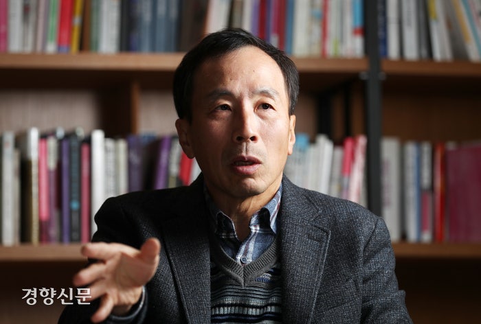 [단독]윤 대통령, ‘계엄 회의 거부’ <b>류혁</b> 법무부 <b>감찰관</b> 사표 수리