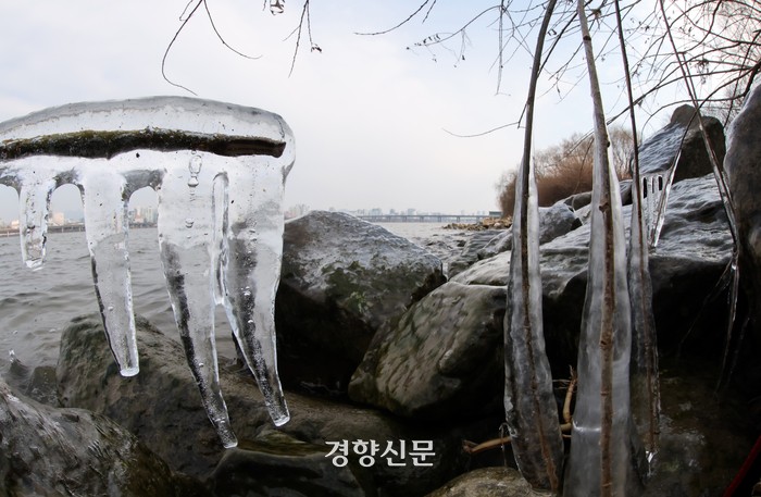 올 겨울 ‘<b>최강 한파</b>’··· 출근길 체감온도 영하 20도까지