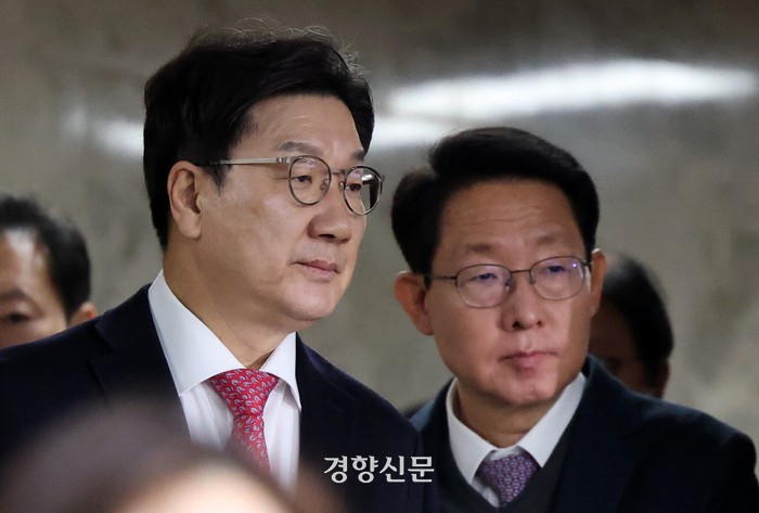 <b>권성동</b> “‘제왕적 특검’ ‘<b>박스갈이</b> 특검’ 수용할 수 없다” 다음주...