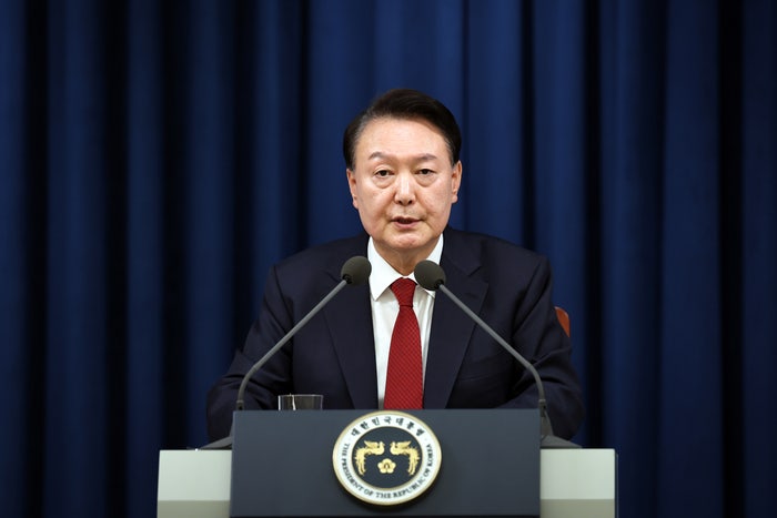 [속보]윤석열, <b>정계선 재판관 기피신청</b>···내일 재판도 ‘이의신청’
