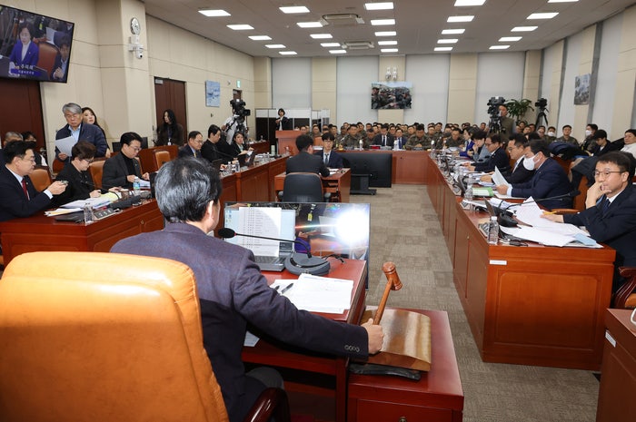 [속보]국회 <b>내란국조특위</b>, <b>윤석열</b> 대통령 청문회 증인 채택