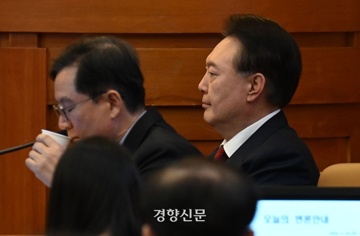 [단독] 안철수 “인수위원장 시절 <b>윤석열</b> 만나 칭찬한 사람, 다음날 쫓...