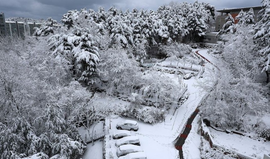 Yasan在Gyo -dong，Gangneung -Si，Gangwon -Do，第三次發出沉雪新聞時。Yonhap新聞