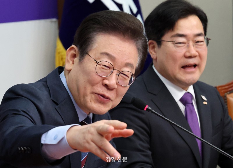 [사설]주거니 받거니 여야 ‘감세 경쟁’, 나라 재정은 안 보이나